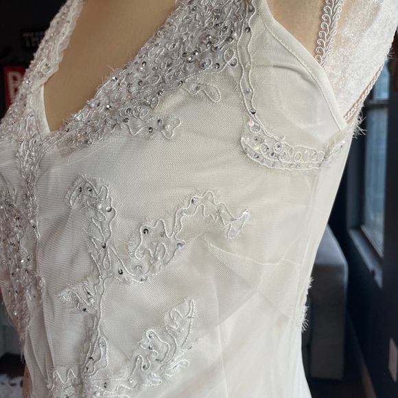 Vintage WEDDING DRESS - Picture 5 of 16